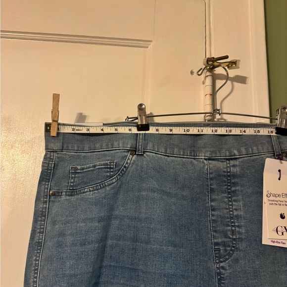 Gloria Vanderbilt shape effect flare leg smoothing panel technology high rise - Picture 2 of 12